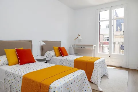 Apartamento en venta en Barcelona, España 4 dormitorios, No. 141231 - foto 11