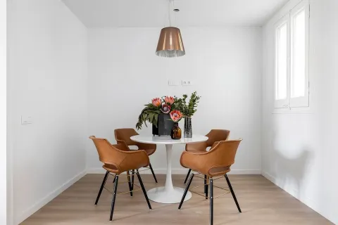 Apartamento en venta en Barcelona, España 4 dormitorios, No. 141231 - foto 4