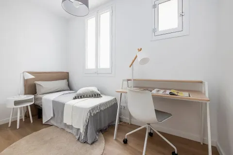 Apartamento en venta en Barcelona, España 4 dormitorios, No. 141231 - foto 6