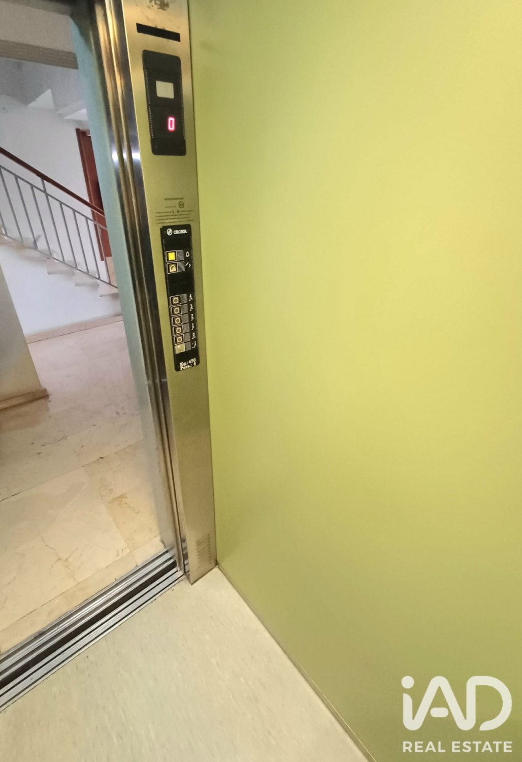 Apartment à Leon, Espagne 3 chambres, 121 m2 No. 195055