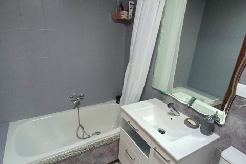 Продажа квартиры в Леон, Испания 3 спальни, 121м2 №195055 - фото 16