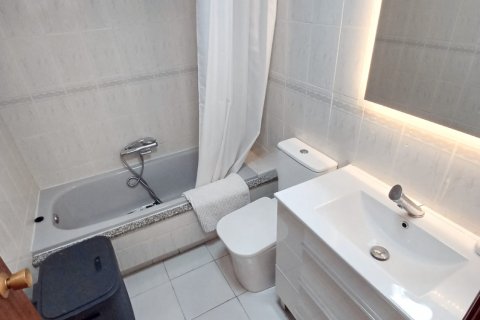 Продажа квартиры в Леон, Испания 3 спальни, 121м2 №195055 - фото 9