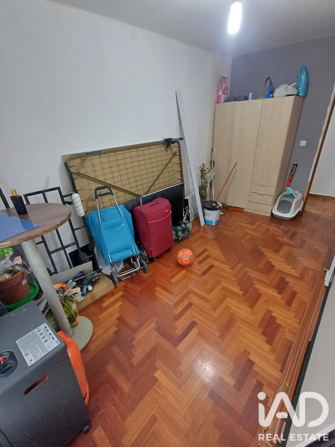 Apartment à Leon, Espagne 3 chambres, 121 m2 No. 195055