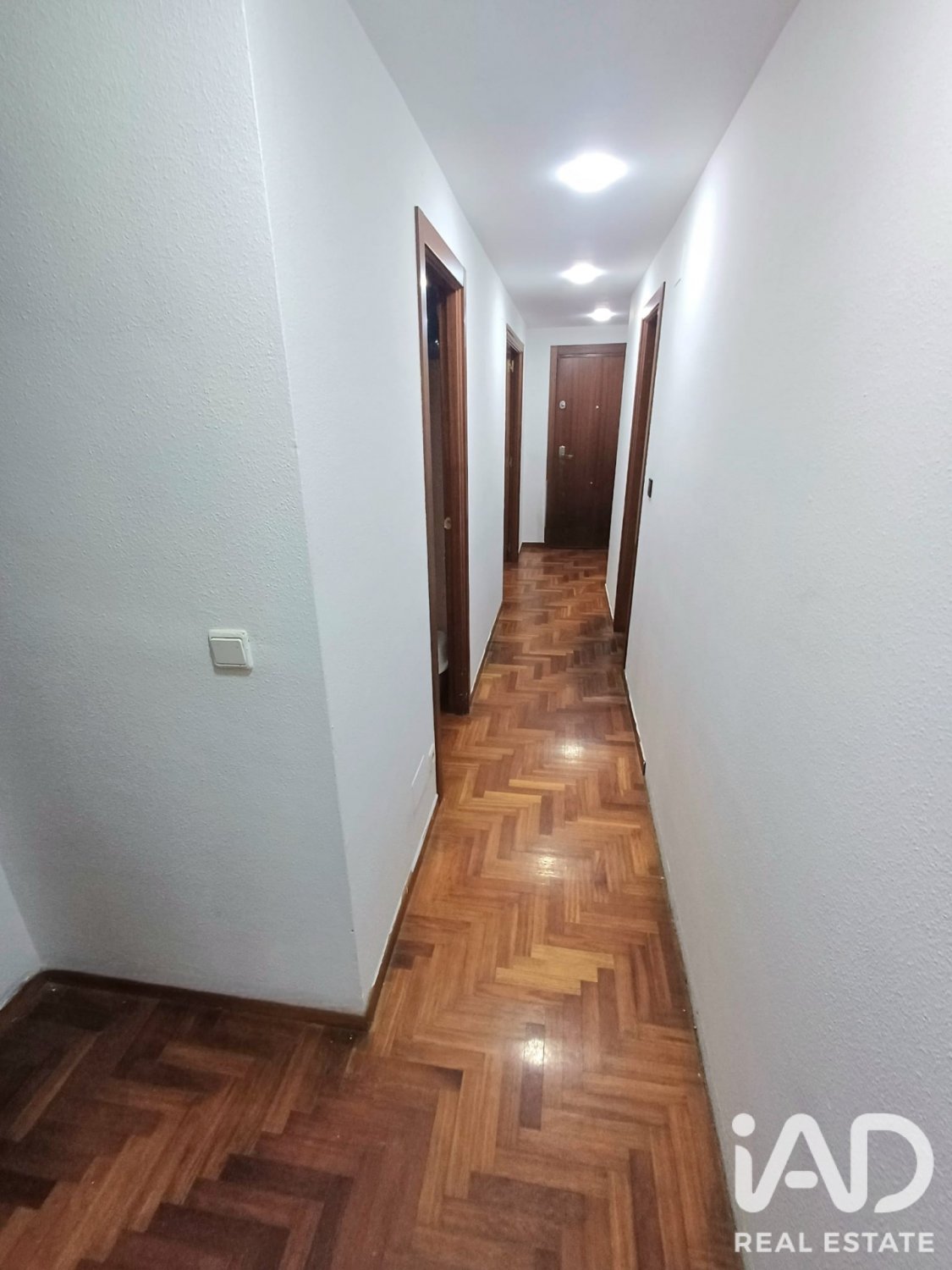 Apartment à Leon, Espagne 3 chambres, 121 m2 No. 195055