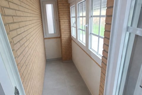 Продажа квартиры в Леон, Испания 3 спальни, 121м2 №195055 - фото 4