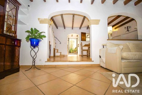 Villa en Pollenca, Mallorca, España 3 dormitorios, 144 m2 No. 195060