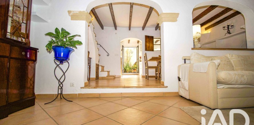 Villa en Pollenca, Mallorca, España 3 dormitorios, 144 m2 No. 195060