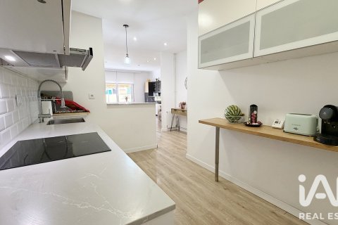 Продажа таухауса в Вилассар-де-Дальт, Барселона, Испания 4 спальни, 141м2 №195058 - фото 4