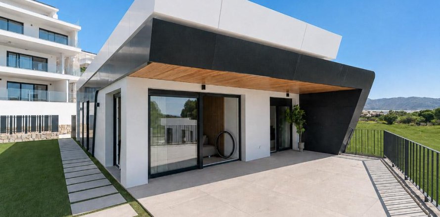 Villa in El Campello, Alicante, Spain 3 bedrooms, 247.82 sq.m. No. 104981