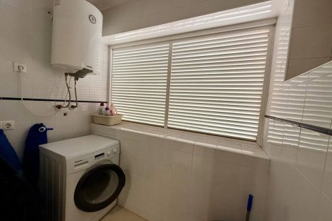 Apartment for sale in Torrevieja, Alicante, Spain 2 bedrooms, 86 sq.m. No. 148514 - photo 26