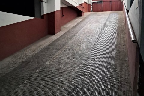 Autotallit myytävänä Orihuela, Alicante, Espanja , 18 m2 No. 192172 - kuva 6