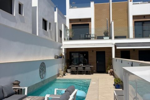 Kaupunkipientalo San Pedro del Pinatar, Murcia, Espanja 3 makuuhuonetta, 108 m2 No. 194263