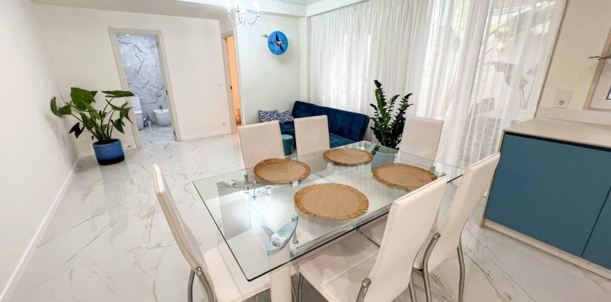 Wohnung in Valencia, Spanien 3 Schlafzimmer, 115 m2 Nr. 144309