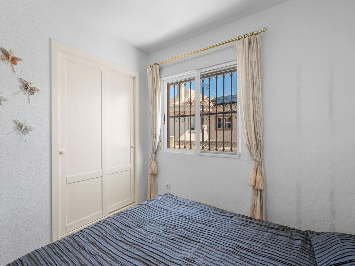 Villa a Benijofar, Alicante, Spagna 5 camere da letto, 179 mq. N° 149066