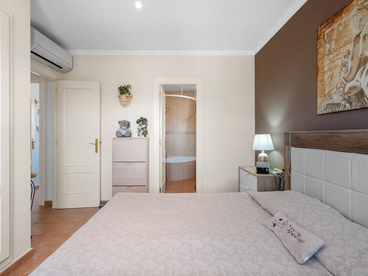 Villa a Benijofar, Alicante, Spagna 5 camere da letto, 179 mq. N° 149066