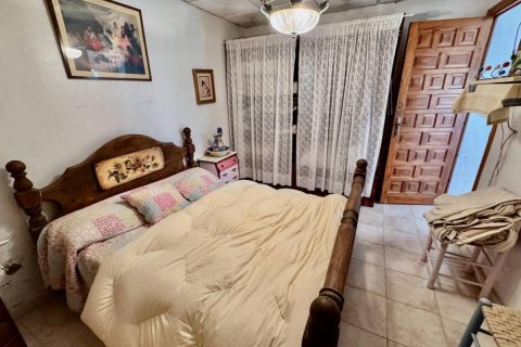 Finka w Guardamar del Segura, Alicante, Hiszpania 4 sypialnie, 200 mkw. nr 149062 – zdjęcie 14