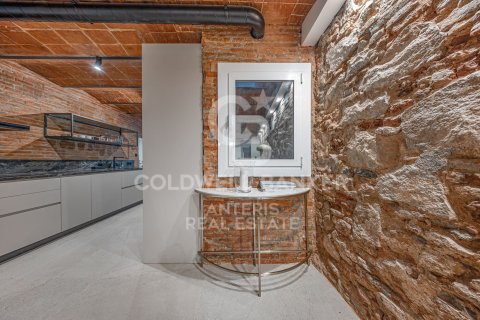 Huoneisto myytävänä Barcelona, Espanja, 2 makuuhuonetta, 179 m2 No. 157038 - kuva 11