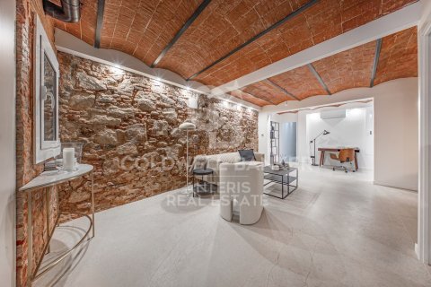 Huoneisto myytävänä Barcelona, Espanja, 2 makuuhuonetta, 179 m2 No. 157038 - kuva 9