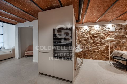 Huoneisto myytävänä Barcelona, Espanja, 2 makuuhuonetta, 179 m2 No. 157038 - kuva 8