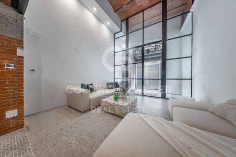 Huoneisto myytävänä Barcelona, Espanja, 2 makuuhuonetta, 179 m2 No. 157038 - kuva 6