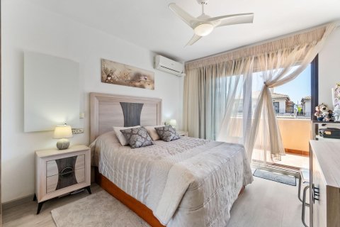 Townhouse à vendre à Torrevieja, Alicante, Espagne, 3 chambres, 89 m2 No. 140497 - photo 13