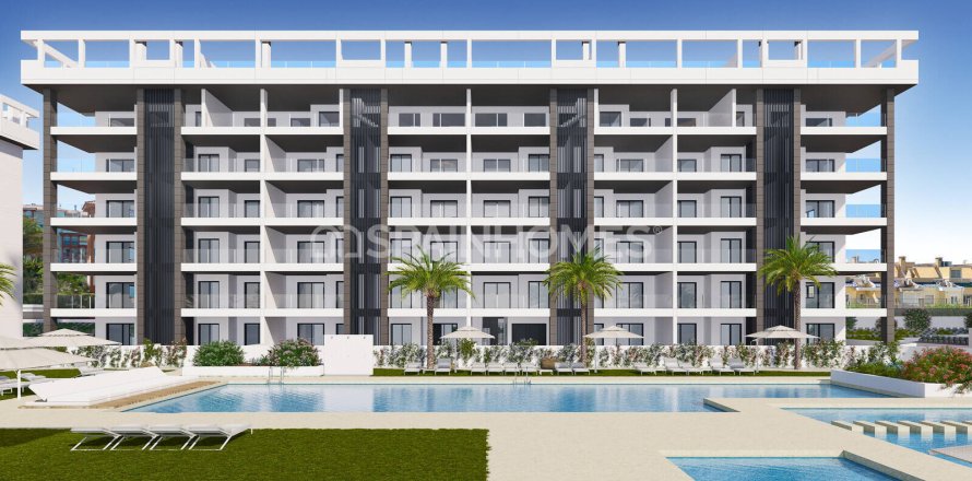 Apartment in Torrevieja, Alicante, Spain 2 bedrooms, 89 sq.m. No. 167922