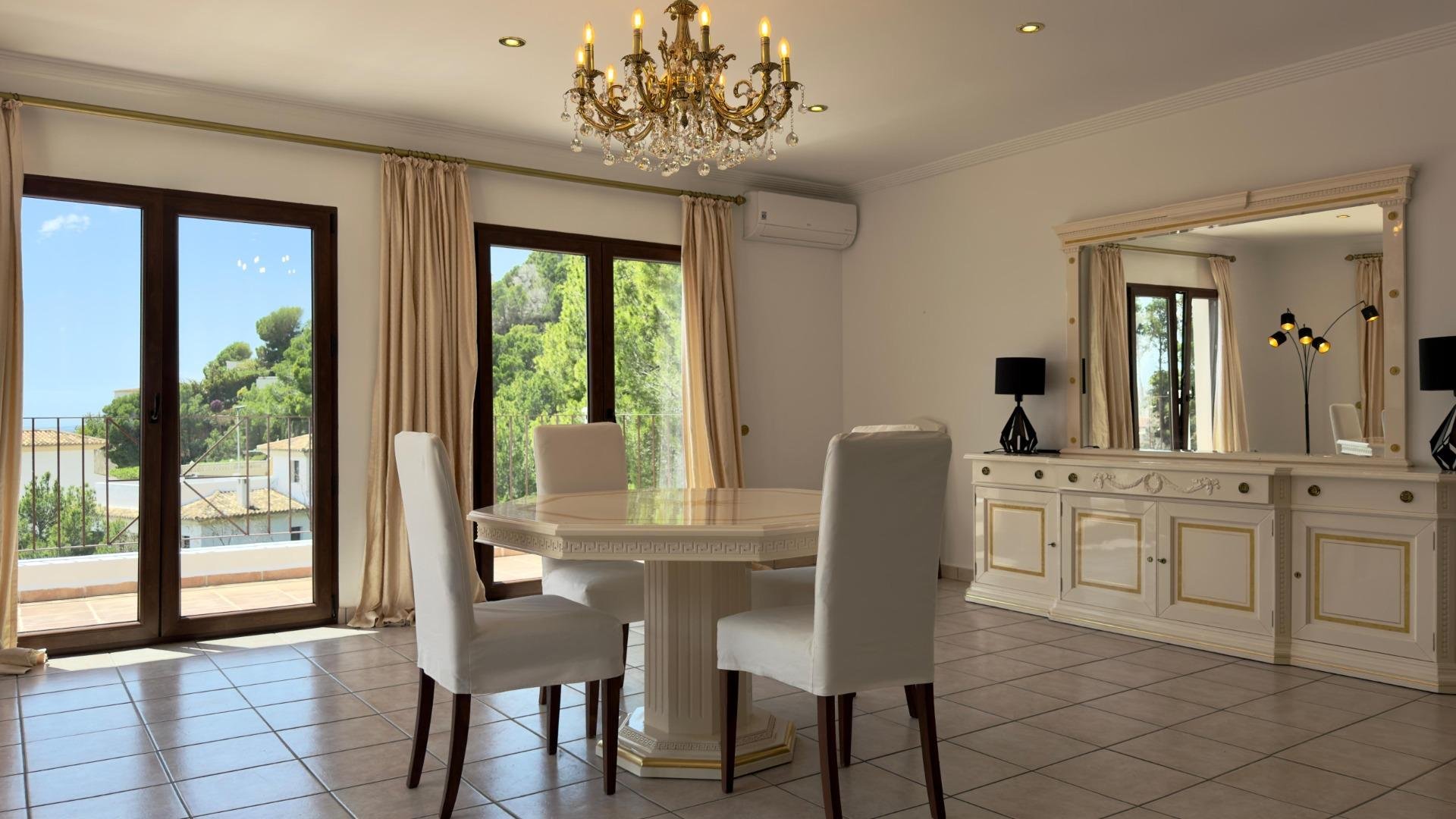 Villa i Altea, Alicante, Spanien 500 kvm. Nr. 167927