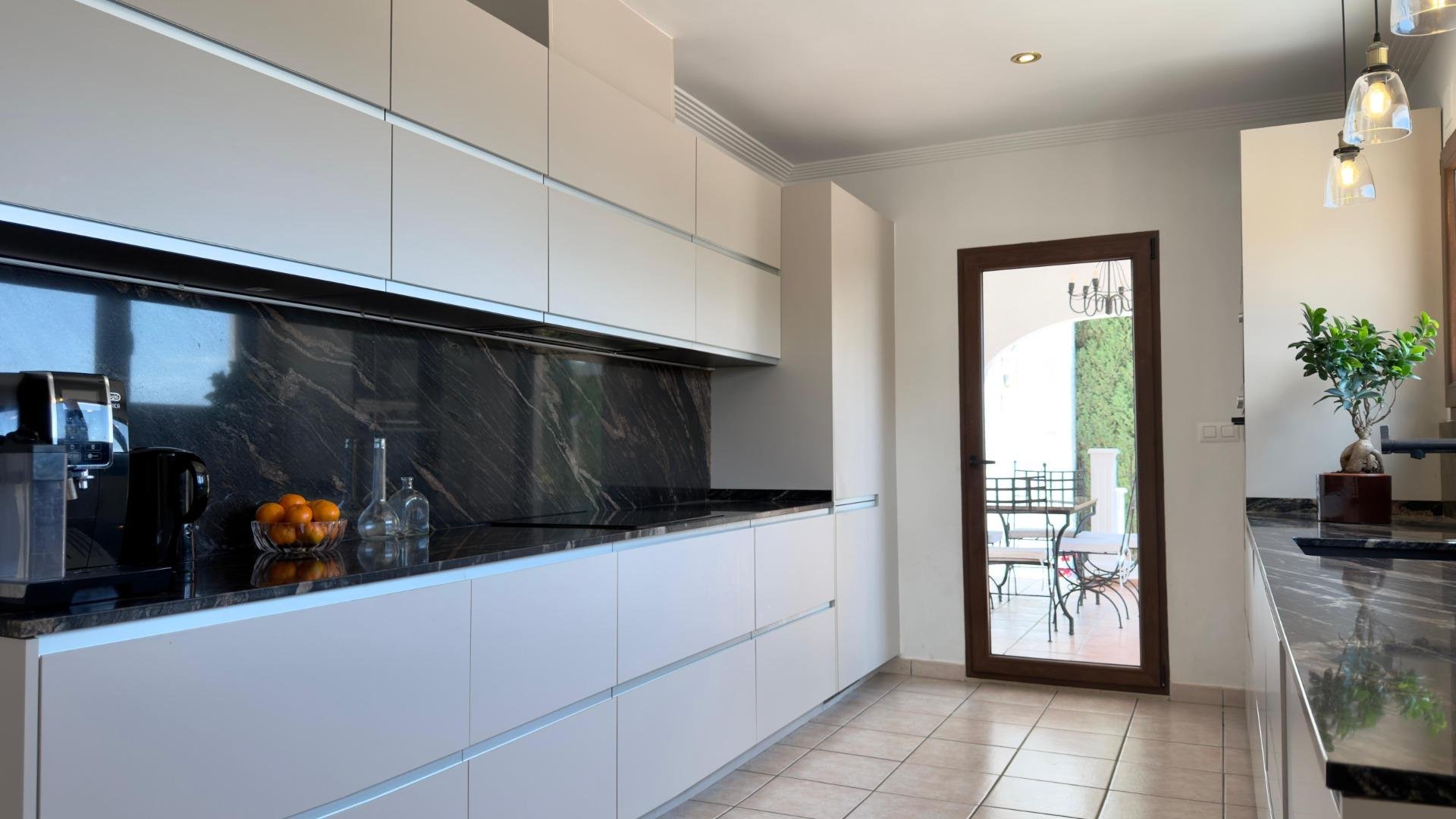 Villa i Altea, Alicante, Spanien 500 kvm. Nr. 167927