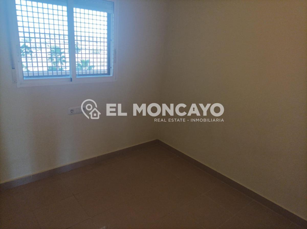 Apartment in Guardamar del Segura, Alicante, Spain 2 bedrooms, 97 sq.m. No. 183780