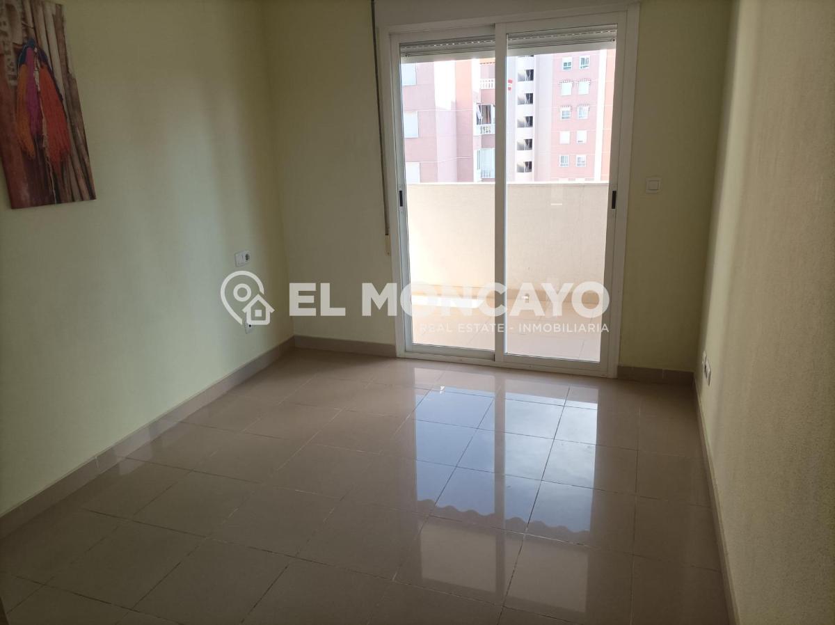 Apartment in Guardamar del Segura, Alicante, Spain 2 bedrooms, 97 sq.m. No. 183780
