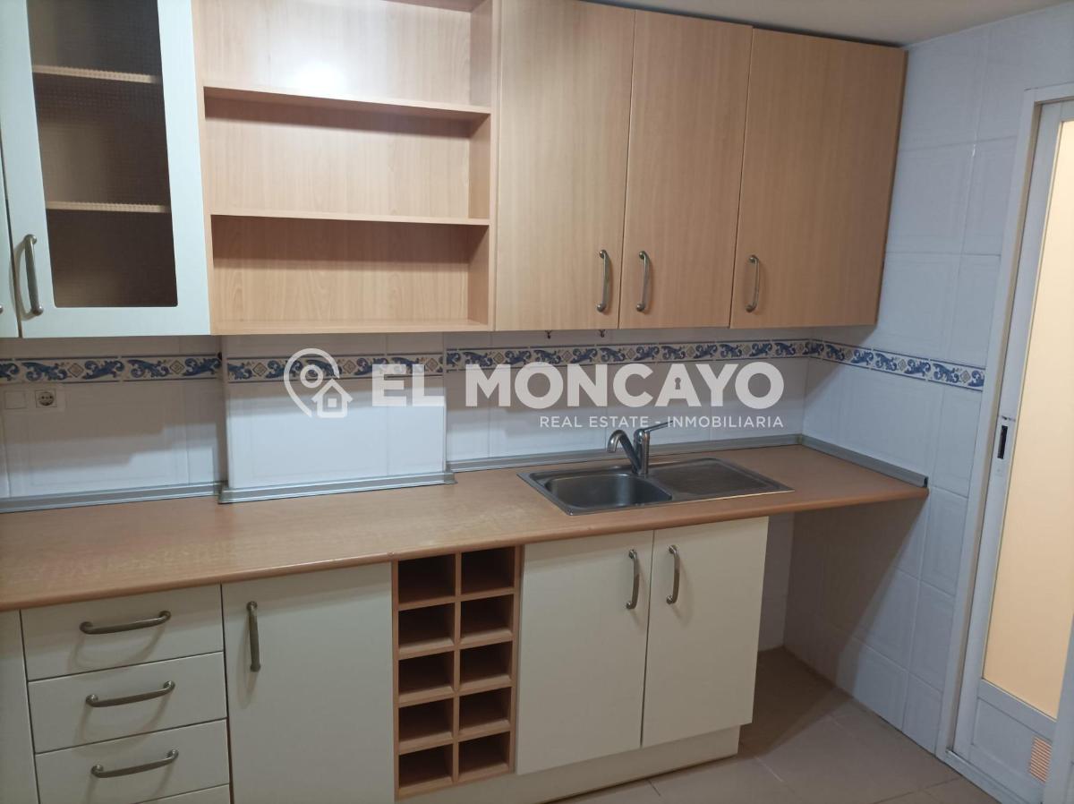 Apartment in Guardamar del Segura, Alicante, Spain 2 bedrooms, 97 sq.m. No. 183780