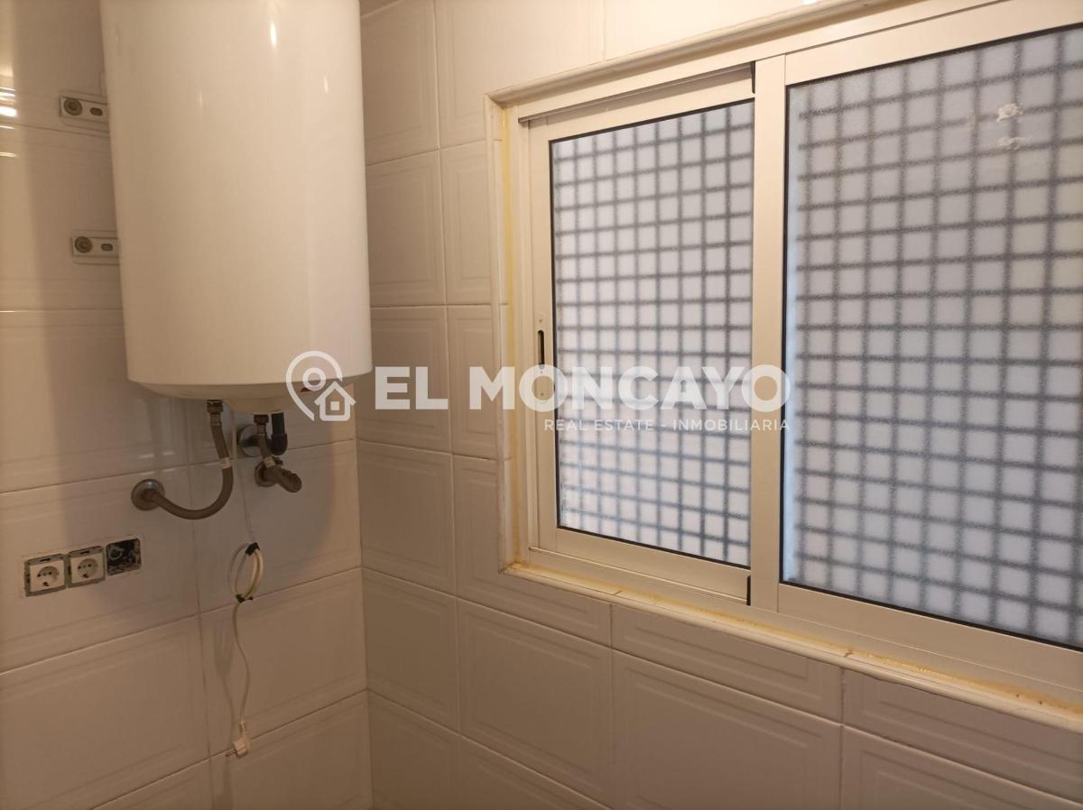 Apartment in Guardamar del Segura, Alicante, Spain 2 bedrooms, 97 sq.m. No. 183780