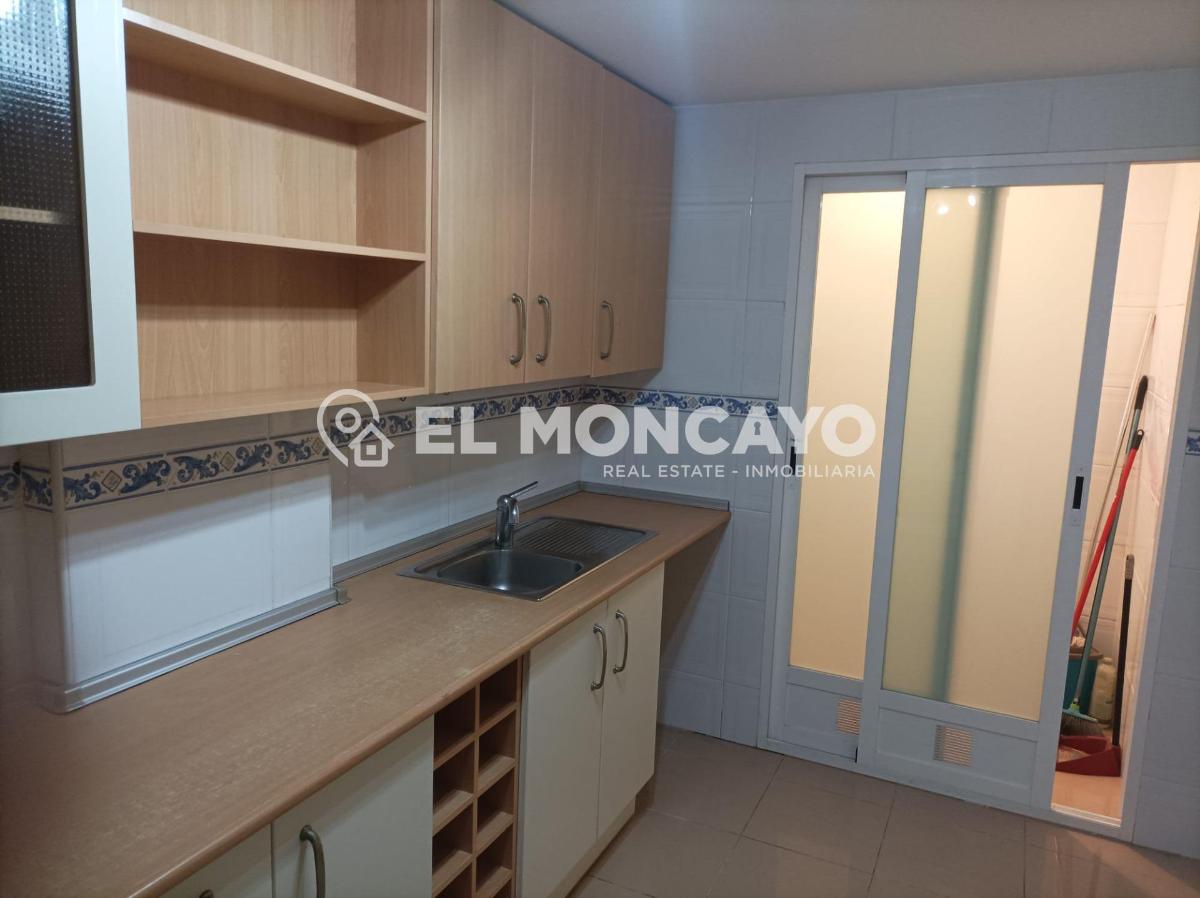 Apartment in Guardamar del Segura, Alicante, Spain 2 bedrooms, 97 sq.m. No. 183780