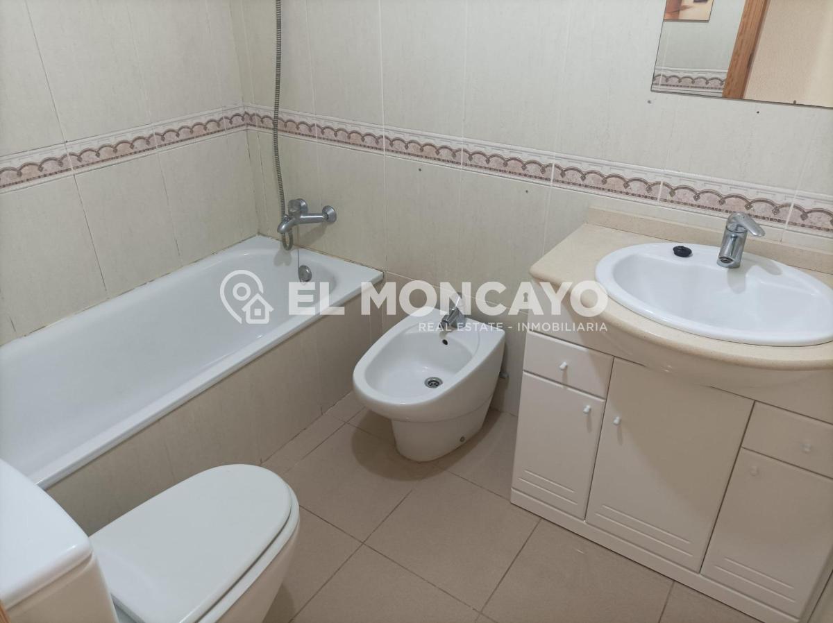 Apartment in Guardamar del Segura, Alicante, Spain 2 bedrooms, 97 sq.m. No. 183780