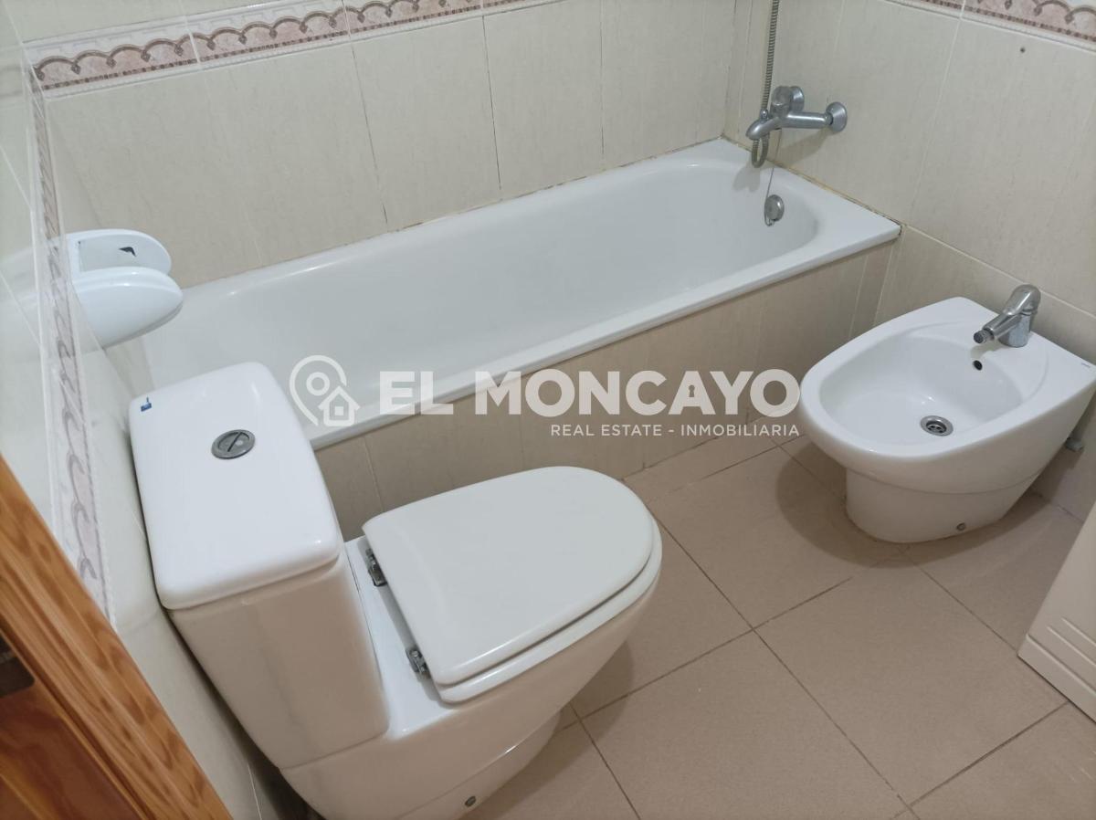 Apartment in Guardamar del Segura, Alicante, Spain 2 bedrooms, 97 sq.m. No. 183780