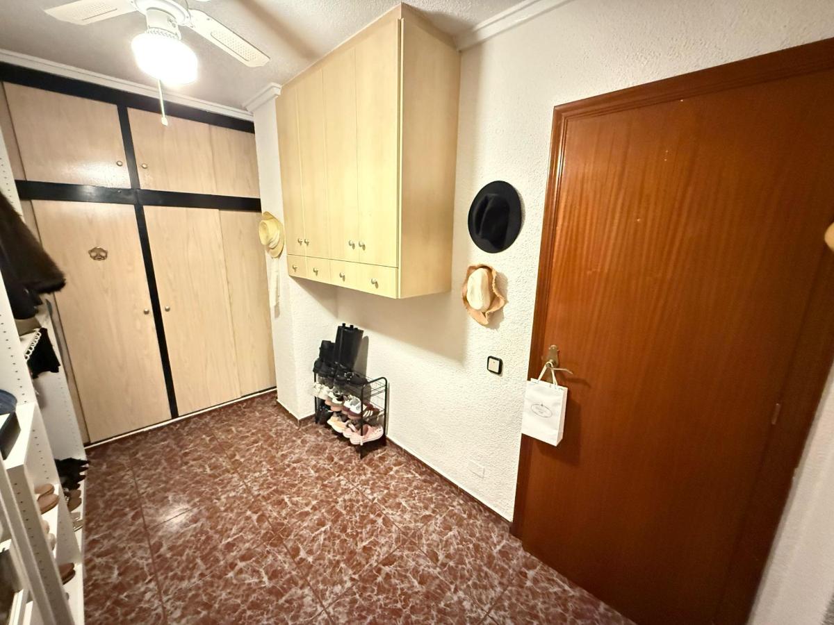 Apartment in Guardamar del Segura, Alicante, Spain 3 bedrooms, 81 sq.m. No. 183779