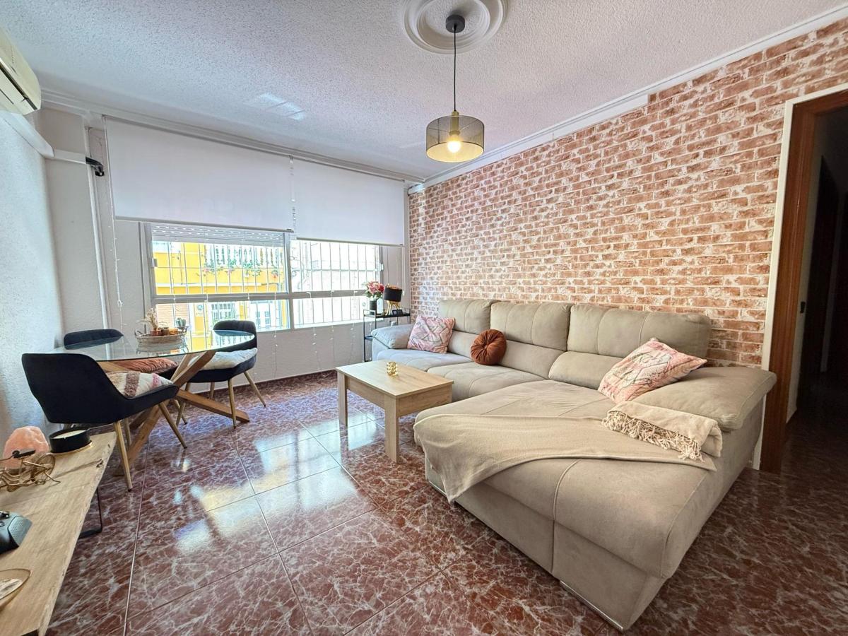 Apartment in Guardamar del Segura, Alicante, Spain 3 bedrooms, 81 sq.m. No. 183779
