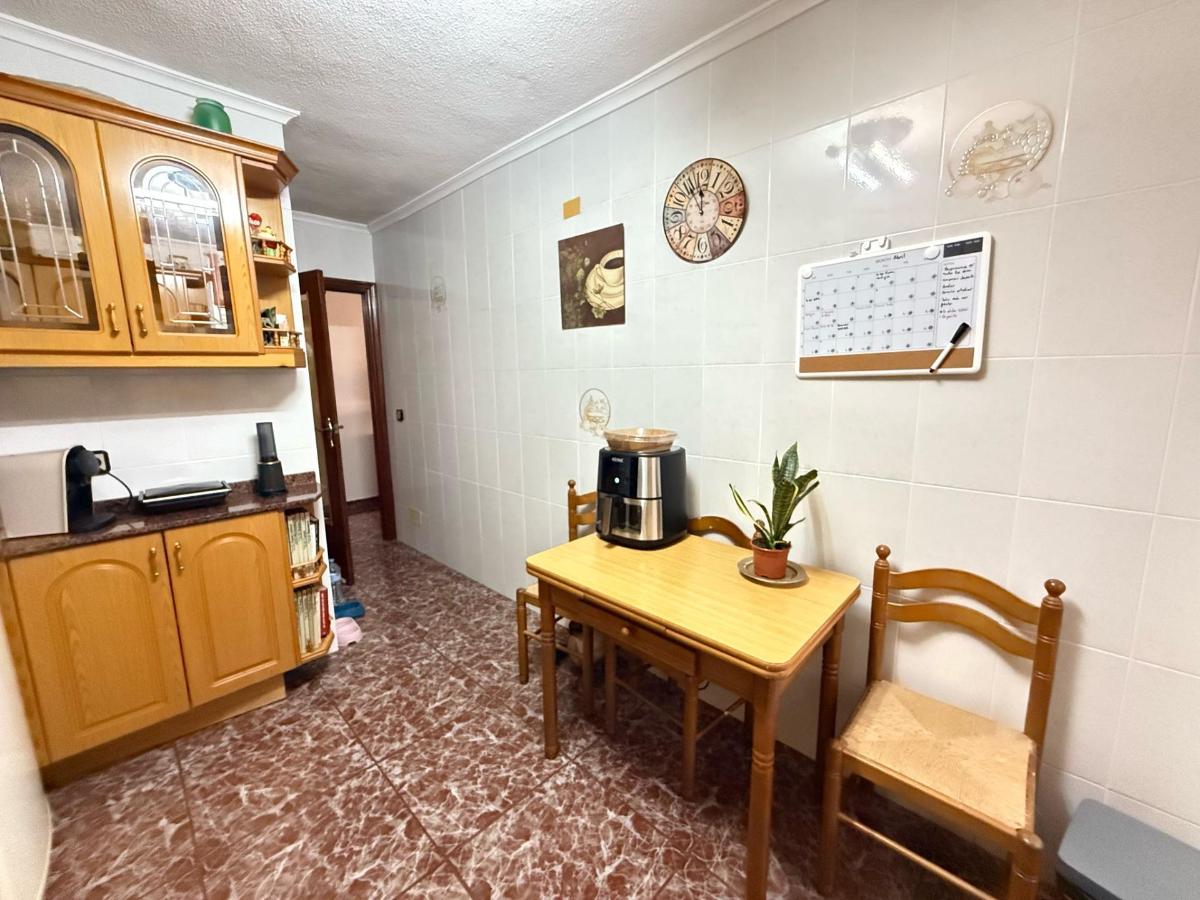 Apartment in Guardamar del Segura, Alicante, Spain 3 bedrooms, 81 sq.m. No. 183779