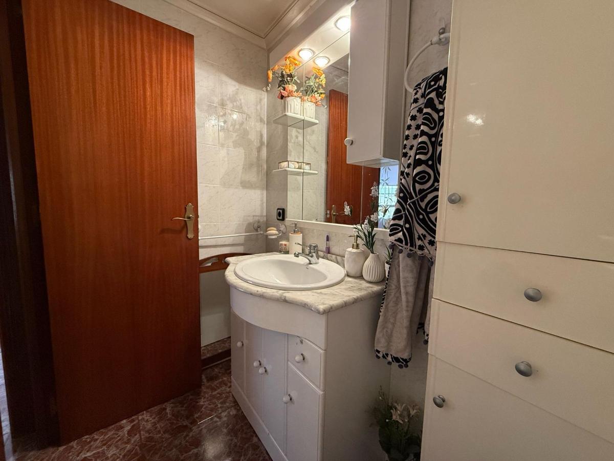 Apartment in Guardamar del Segura, Alicante, Spain 3 bedrooms, 81 sq.m. No. 183779