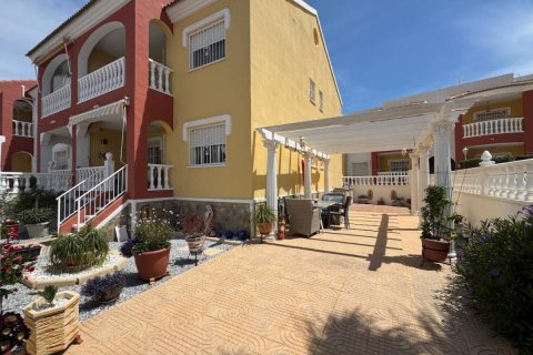 Apartment à Ciudad Quesada, Alicante, Espagne 2 chambres,  No. 183782