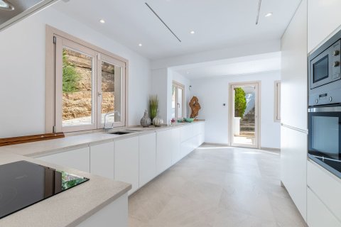 Villa for sale in Mallorca, Spain 4 bedrooms, 537 sq.m. No. 148053 - photo 4