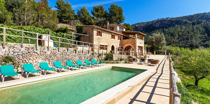 Villa i Bunyola, Mallorca, Spanien 5 sovrum, 160 kvm. Nr. 148052