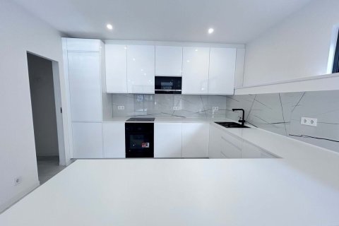 Dom w Begur, Girona, Hiszpania 4 pokoje, 219 mkw. nr 143861 – zdjęcie 2