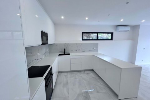 Dom w Begur, Girona, Hiszpania 4 pokoje, 219 mkw. nr 143861 – zdjęcie 3