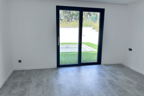 Hus till salu i Llagostera, Girona, Spanien 4 rum, 168 kvm. Nr. 143862 - foto 16