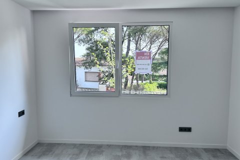 Hus till salu i Llagostera, Girona, Spanien 4 rum, 168 kvm. Nr. 143862 - foto 12