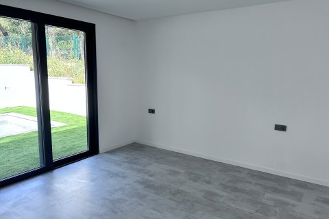 Hus till salu i Llagostera, Girona, Spanien 4 rum, 168 kvm. Nr. 143862 - foto 17