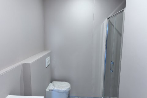 Hus till salu i Llagostera, Girona, Spanien 4 rum, 168 kvm. Nr. 143862 - foto 19