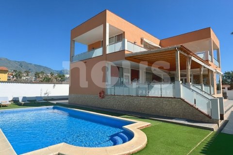 Huvila Playa Paraiso, Tenerife, Espanja 4 makuuhuonetta, 220 m2 No. 161762