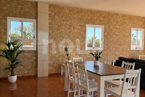 Villa till salu i Playa Paraiso, Tenerife, Spanien 4 sovrum, 220 kvm. Nr. 161762 - foto 18